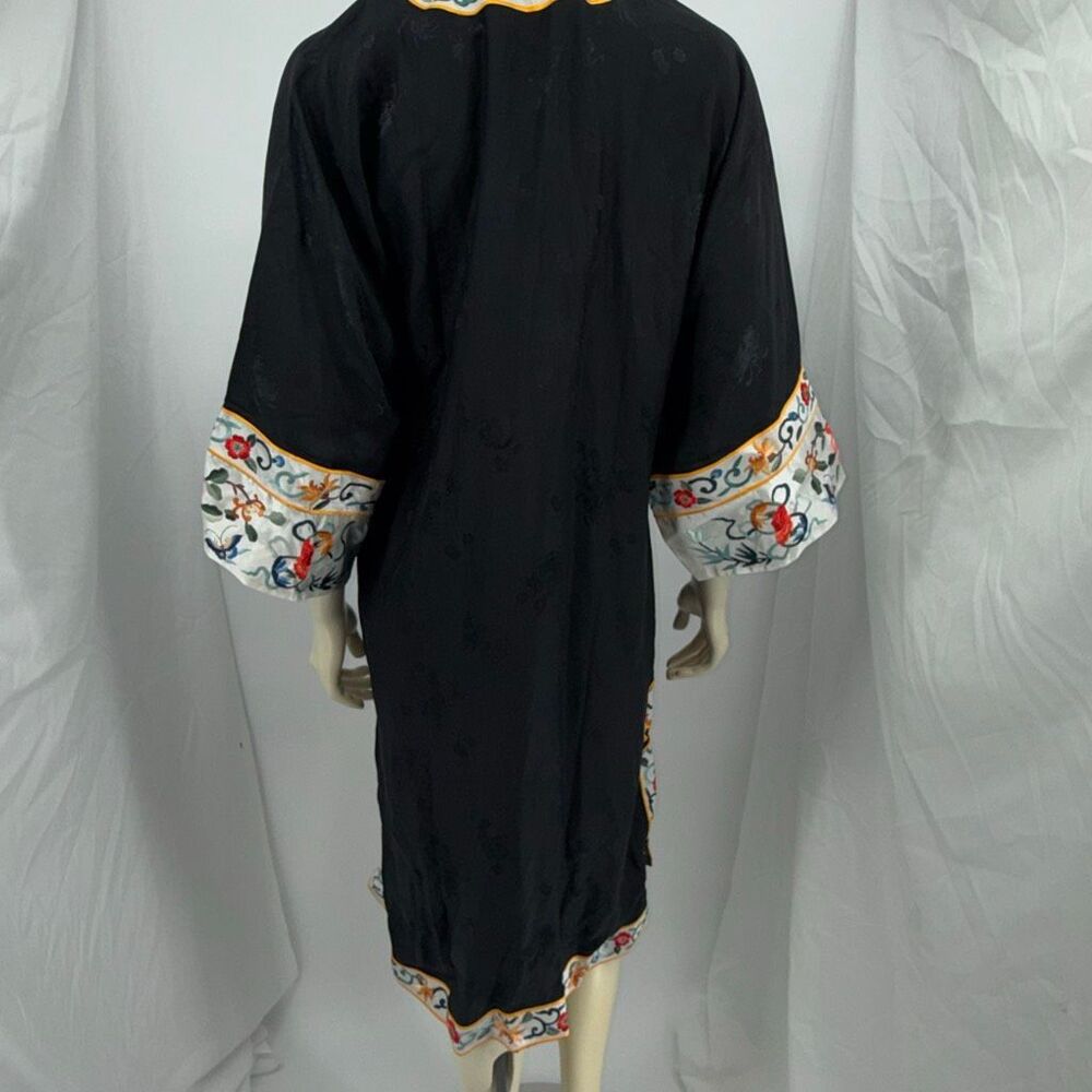 Vintage Jade Lantern Black Silk Embroidered Chinese Robe Duster Coat Floral Trim - Picture 5 of 16